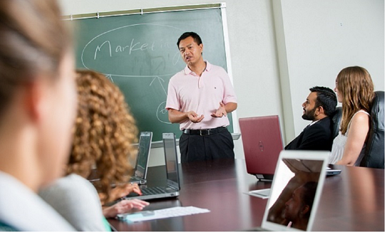 講師派遣サービス